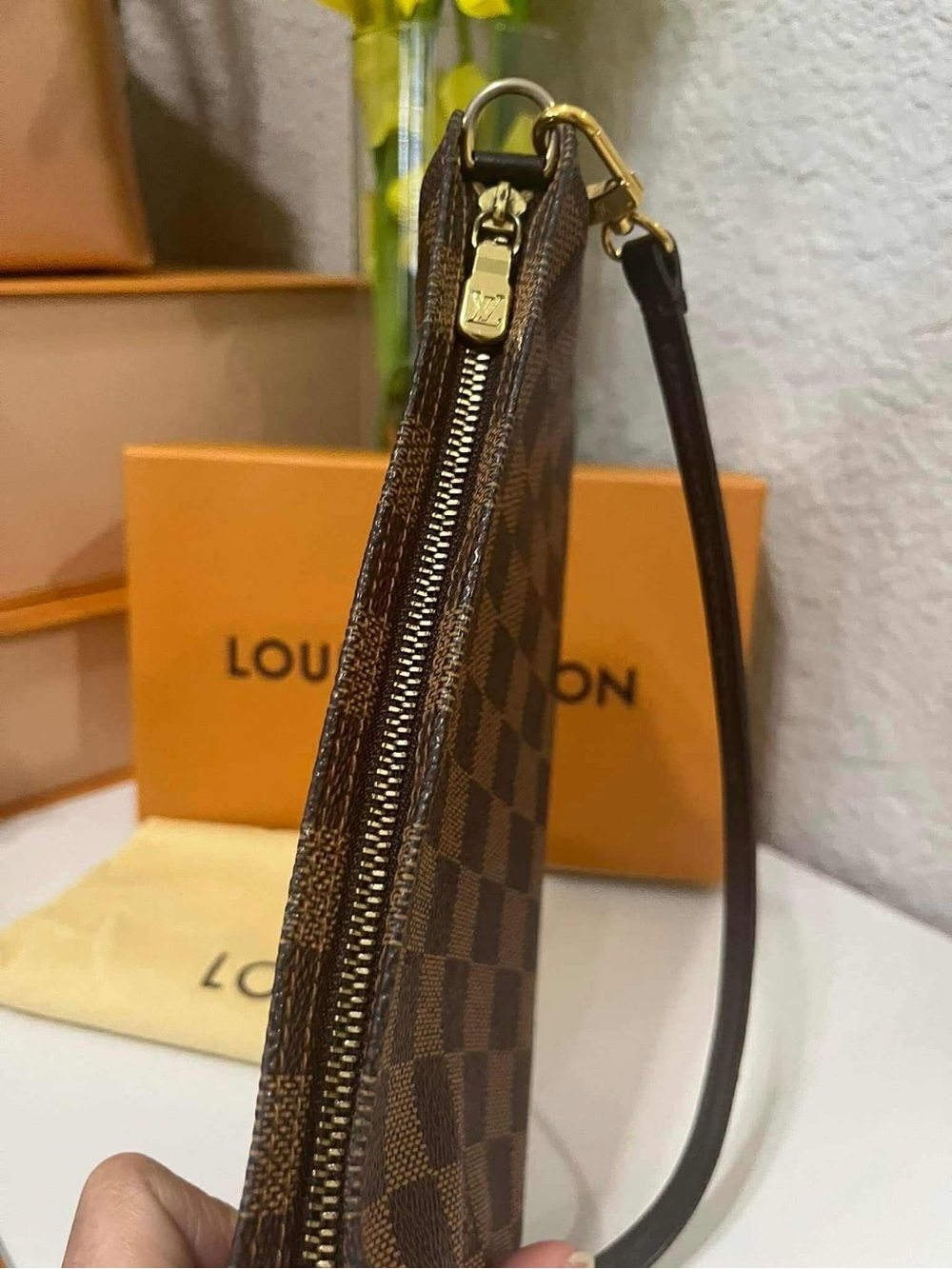 Louis Vuitton Damier Ebene Shoulder Pochette - Picture 13 of 13